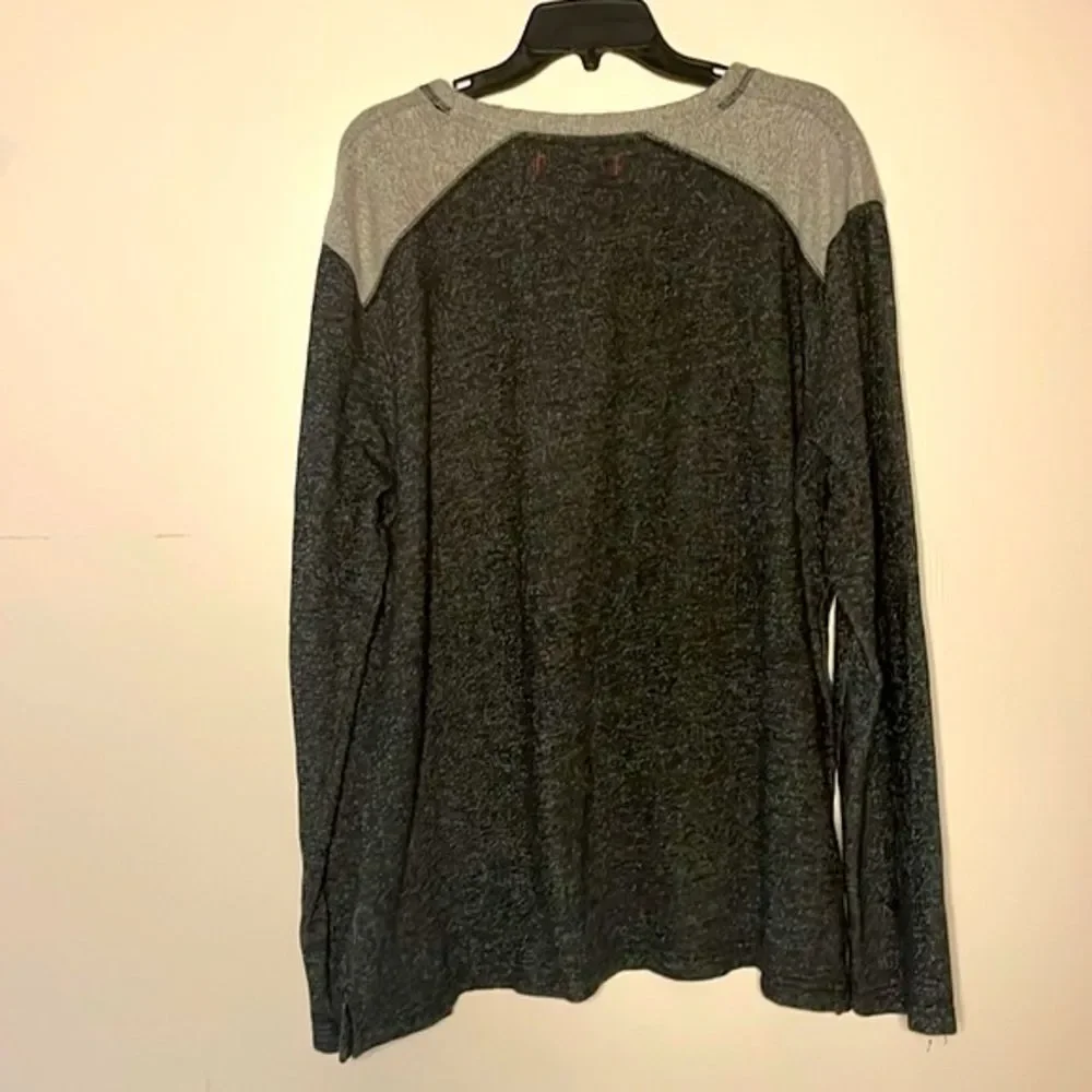 Tommy Bahama- Grey Pullover Crew Neck Red Logo Fleece Lined Sweater- Size XL